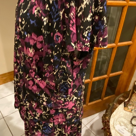 Two piece set beautiful church or business suit .size XL - Picture 4 of 10